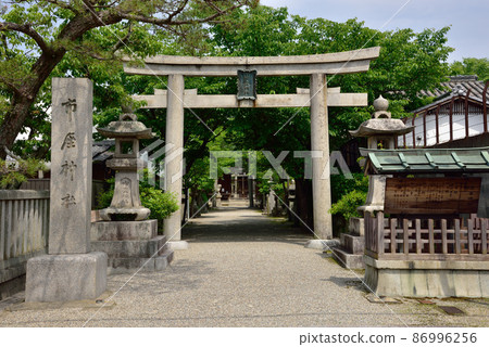 一座神社的第一牌坊 86996256