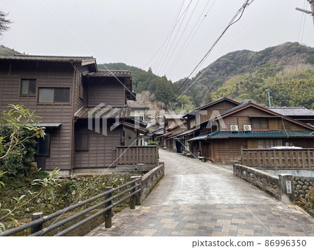 Utsunoya Village on the former Tokaido, Suruga-ku, Shizuoka City 86996350