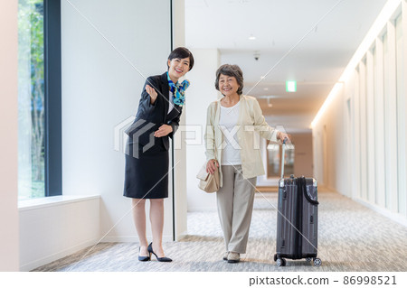 接待員拍攝合作“LINK FOREST” 86998521