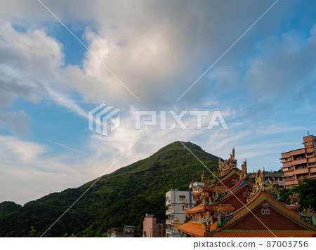 Afternoon view of the roof of Nine Fukuyama palace Afternoon view of the roof of Nine Fukuyama palace 87003756