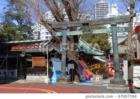 湯島天神社表參道青銅鳥居梅花節湯島天滿宮湯島神社,俗稱湯島天神,湯島,文京區,東京 湯島天神社表參道青銅鳥居梅花節湯島天滿宮湯島神社,俗稱湯島天神,湯島,文京區,東京 87007398