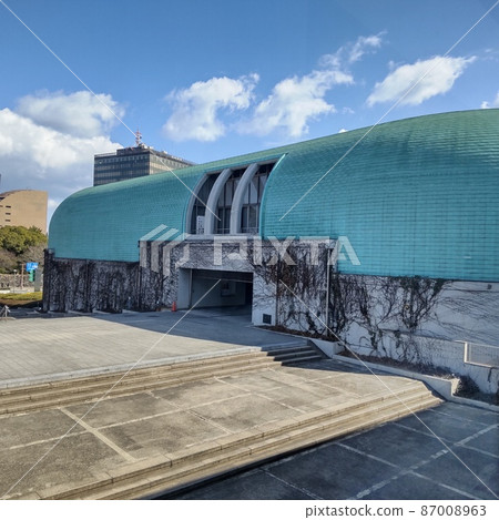 Kitakyushu City Library Tsuta's "Tree of Life" 87008963
