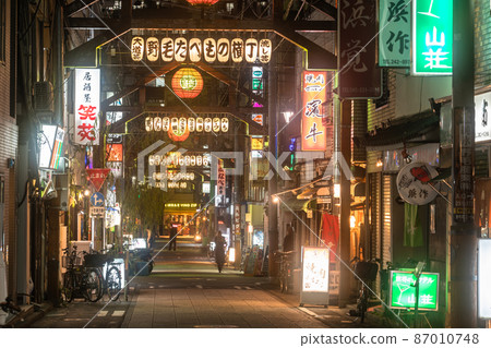 《Kanagawa Prefecture》 Noge alley, nostalgic bar town 87010748