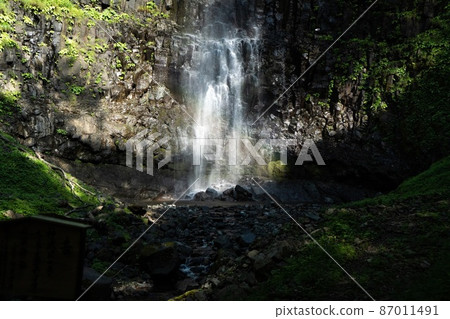 Sacred waterfall flow 87011491