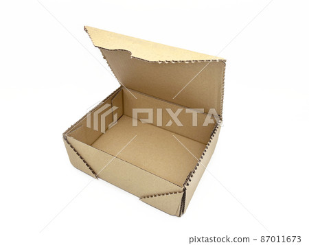 在對角線 2 的白色背景上採取的紙板箱 87011673