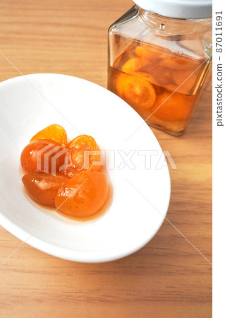 Kumquat boiled in syrup 4 87011691