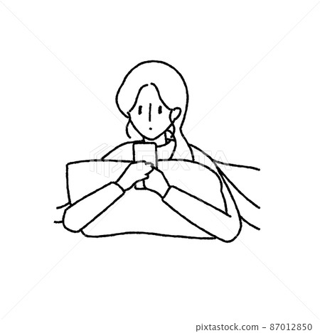 一個女人躺在床上使用智能手機的插圖 一個女人躺在床上使用智能手機的插圖 87012850