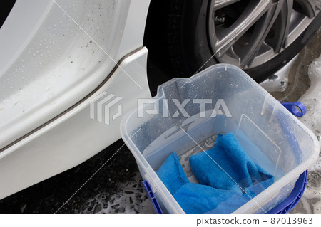 How to wash the inside of a dirty door How to wash the inside of a dirty door 87013963