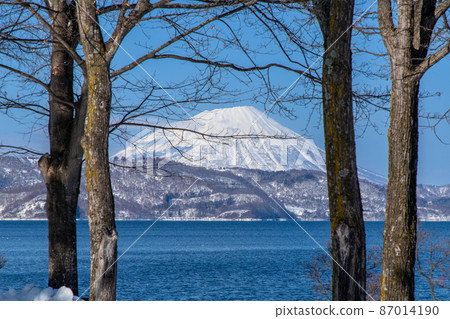 洞爺湖和羊蹄山 87014190