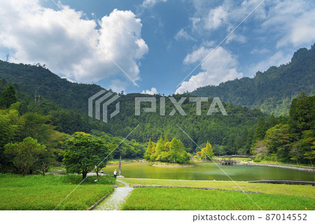 台灣，高山湖泊，明池，森林，台湾、高山湖、明池、森林、Taiwan, alpine lakes, 87014552
