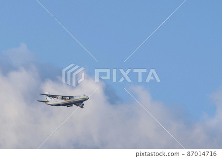 安東諾夫 An-124，準備著陸的大型運輸機 87014716