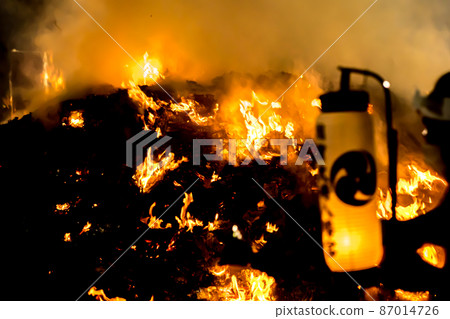 Osaki Hachimangu Shrine Donto Festival (Matsu-Burning Festival) (Sendai City, Miyagi Prefecture) Osaki Hachimangu Shrine Donto Festival (Matsu-Burning Festival) (Sendai City, Miyagi Prefecture) 87014726
