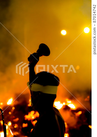 大崎八幡宮唐托祭（松燒祭）（宮城縣仙台市） 87014742