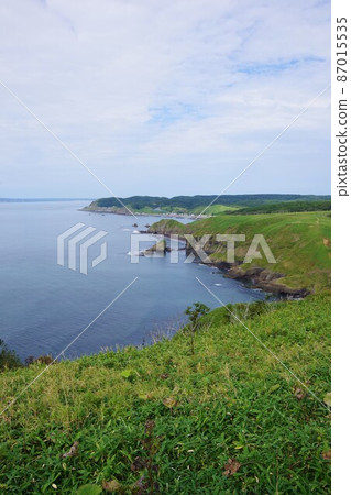 Looking toward Suehiro from Ayamegahara, Akkeshi-cho, Hokkaido 87015535