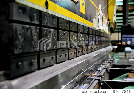 工廠製造業彎曲供應商折彎機 工廠製造業彎曲供應商折彎機 87017846