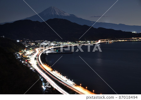Fuji under the moon <Satta Pass> 87018494