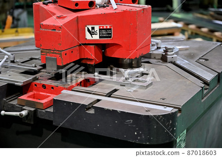 Factory manufacturing industry shirring corner shear sheet metal processing Factory manufacturing industry shirring corner shear sheet metal processing 87018603