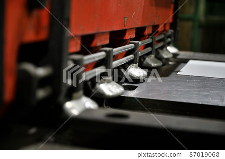 Factory manufacturing industry shearing shear machine Factory manufacturing industry shearing shear machine 87019068