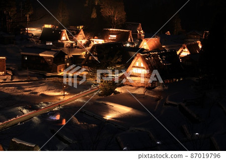 五箇山相倉燈火通明 87019796