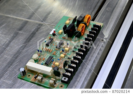 Substrate of manufacturing equipment Printed circuit board Semiconductor manufacturing industry 87020214