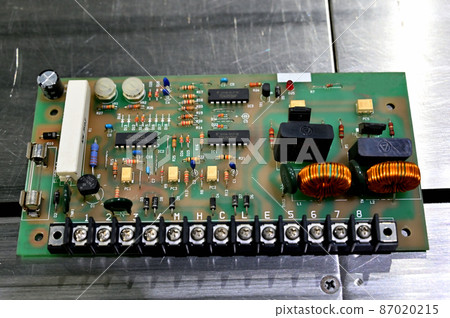 Substrate of manufacturing equipment Printed circuit board Semiconductor manufacturing industry 87020215