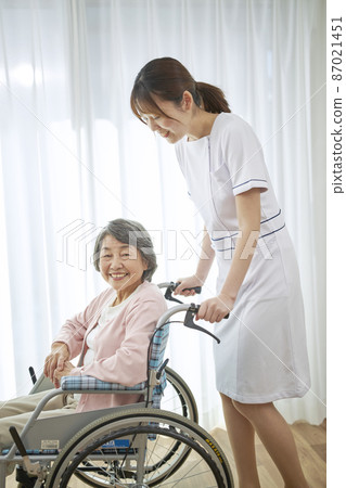 Long-term care image Long-term care facility 87021451