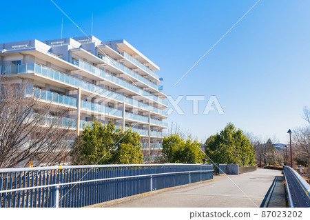 Image of housing, condominiums, and residential areas in the suburbs Image of housing, condominiums, and residential areas in the suburbs 87023202