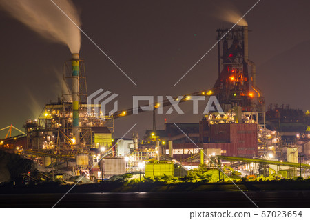 北九州工廠的美麗夜景,俯瞰多海灣 北九州工廠的美麗夜景,俯瞰多海灣 87023654