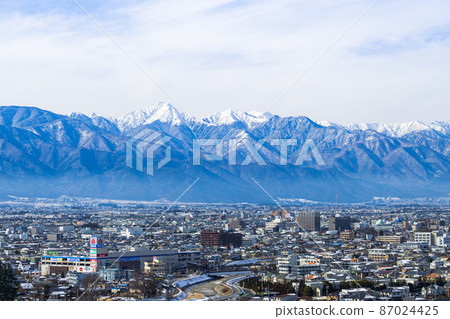 下雪後的松本市 87024425