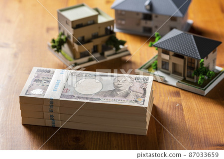 一捆鈔票（錢）和样板房 87033659