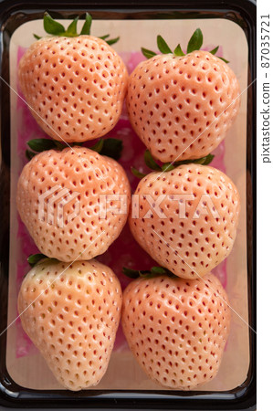 6個包裝的白草莓 87035721