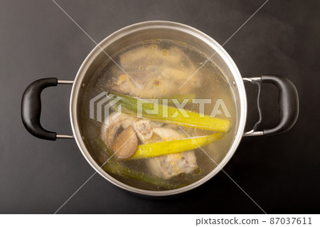 Chicken broth Chicken broth 87037611