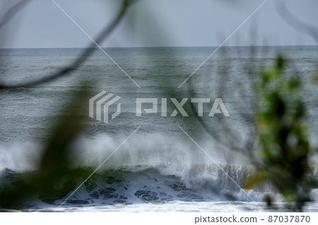 Typhoon desolation ocean 87037870