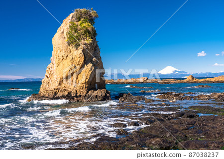 《Kanagawa Prefecture》 Mt. Fuji and Tateishi Park in Akiya 87038237