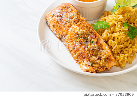 masala rice with salmon tandoori masala rice with salmon tandoori 87038909