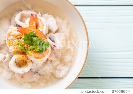 boiled rice soup with seafood boiled rice soup with seafood 87039604