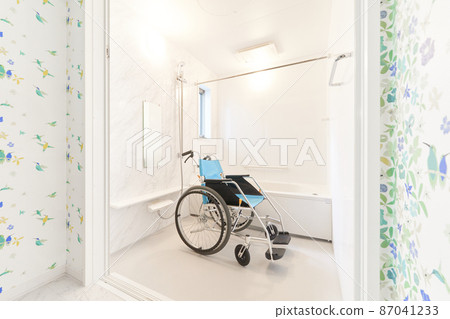 輪椅可通行的浴室 *已獲得財產授權 87041233