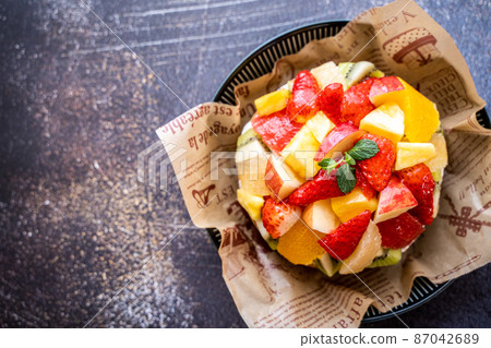 Fruit tart Fruit tart 87042689