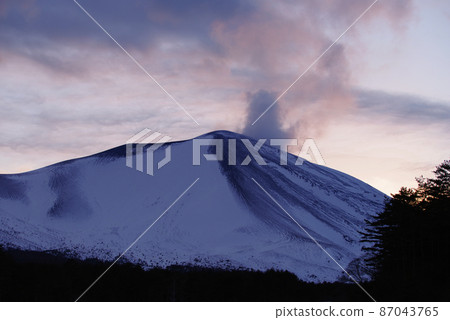 Volcanic Mt. Asama Volcanic Mt. Asama 87043765