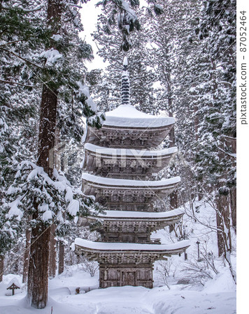 Haguroyama five-storied pagoda Haguroyama five-storied pagoda 87052464