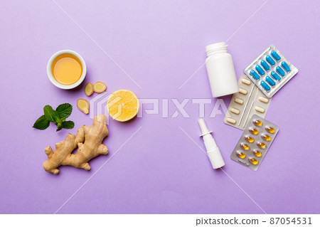 Natural cold and flu home remedies. Natural ingredients for immunity stimulation and viruses protection. top view flat lay 87054531