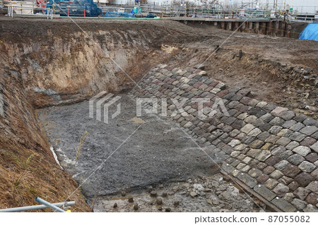 1686年2月港區高輪堤防挖掘現場,海上鐵路遺跡 1686年2月港區高輪堤防挖掘現場,海上鐵路遺跡 87055082