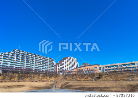 Machida City, Tokyo Mitsumeyama Park A park with a regulating pond that is submerged by heavy rain Machida City, Tokyo Mitsumeyama Park A park with a regulating pond that is submerged by heavy rain 87057316