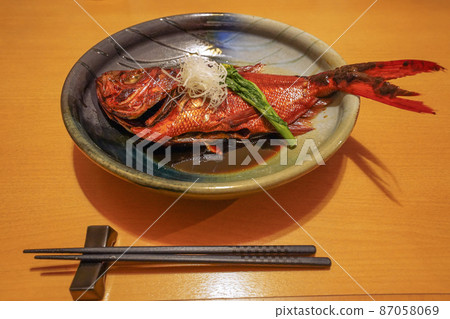 Golden eyes boiled Japanese food Izu "golden eyes" Golden eyes boiled Japanese food Izu "golden eyes" 87058069