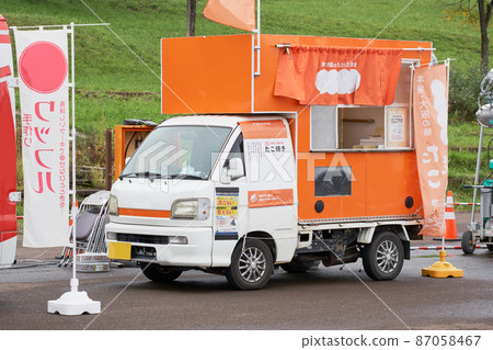 Takoyaki kitchen car 87058467