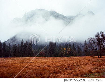 Yosemite Valley 87063576