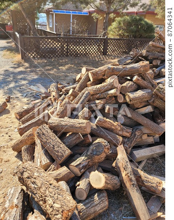 Hangang riverside in autumn 2012 87064341