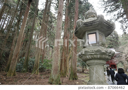 三岩山神社的燈籠 87066462