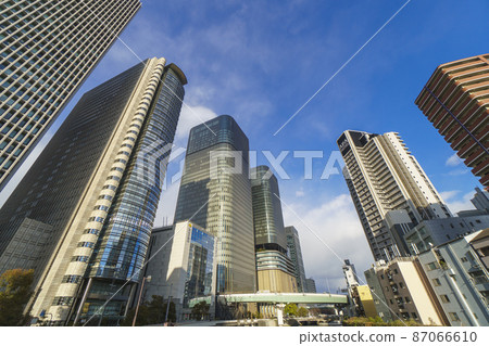 16:00左右肥後橋北辻附近的中之島建築物[大阪市景] 87066610