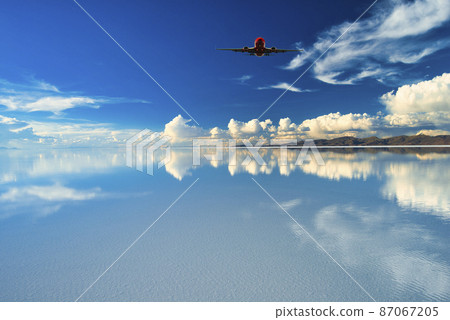 Superb view of Mirror Lake Uyuni salt lake 87067205